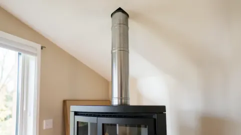 Minimalną wysokość komina do pieca na pellet